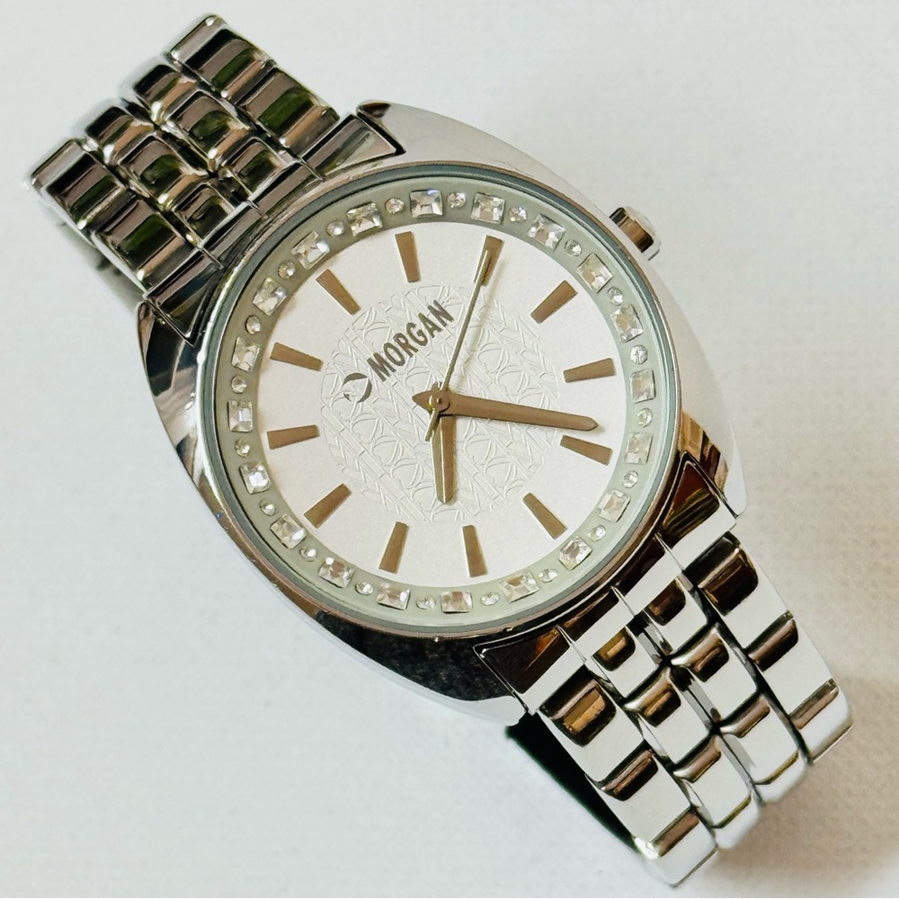 Morgan De Toi Women's Sparkling Crystals Watch Silver Stainless M1020S